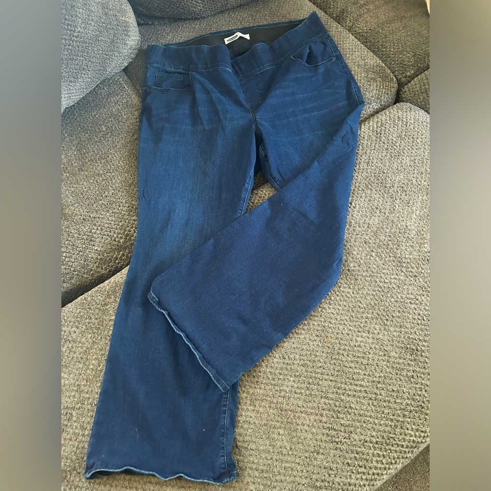 Old Navy pull on Jeans sz 26 short Bootcut